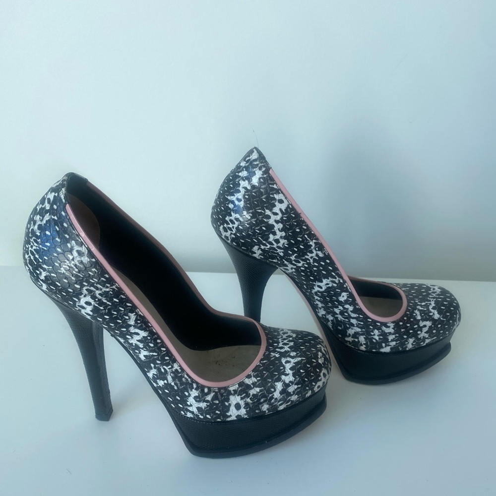 Fendi Pump - image 2